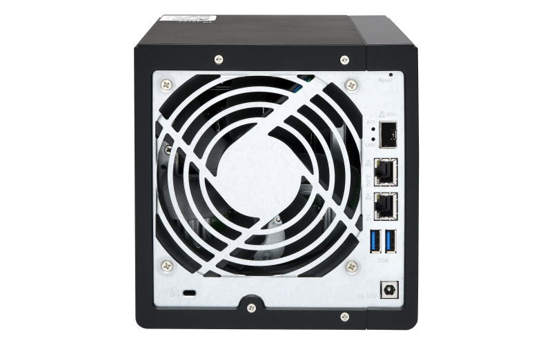 QNAP SMB QC 1,7GhzCPU/4Gb(upto 8Gb)/upto 4HDD, upto 12 with TR-004/SATA(3,5'' 2,5")/ 3xUSB3.2/1x1GbE 1x2,5GbE 1x10GbE(SFP+)/iSCSI/1xPS/3YW TS-431X3-4G-EU-RU