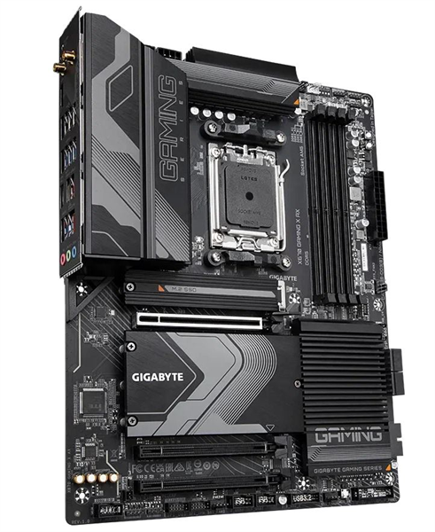 GIGABYTE X670 GAMING X AX, AM5, X670, 4*DDR5, 4*SATA, 4*M.2, 8*USB 3.2, 4*USB 2.0, Type-C, 3*PCIx16, HDMI, ATX